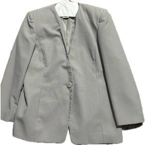 Liz Baker - New never worn light gray blazer